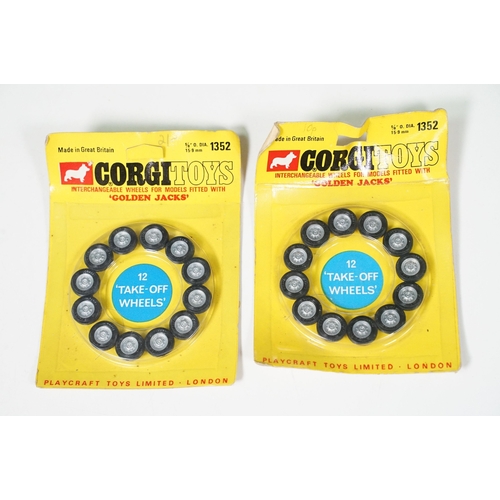 1387 - 16 Carded Corgi 1352 Golden Jacks 12 Take-off Wheels sets, complete and unopened, showing card bend ... 