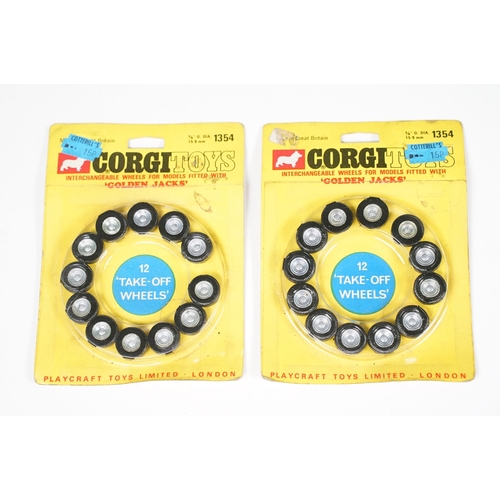 1392 - 15 Carded Corgi 1354 Golden Jacks Take off Wheel sets, all complete and unopened, showing card bend ... 