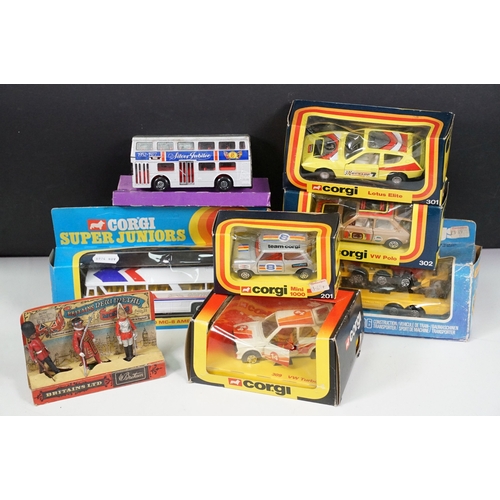 1426 - Six boxed diecast models to include Corgi 302 VW Polo, Corgi 201 Mini 1000, Corgi Super Juniors E200... 