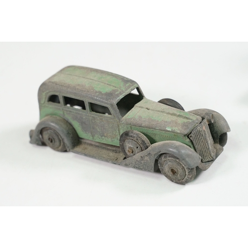 1430 - Two Dinky diecast models and sets to include 63 Mayo Composite Aircraft and 772 British Road Signs, ... 