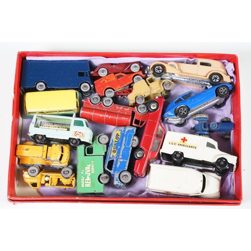 1439 - Collection of diecast models circa mid 20th C to 1980s to include mainly Matchbox examples featuring... 