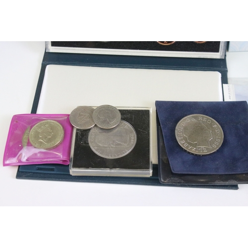 417 - A small collection of mixed coins to include Royal Mint brilliant uncirculated annual coin proof yea... 