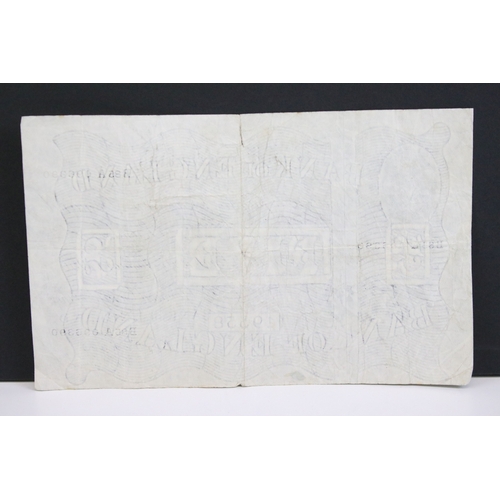 418 - A United Kingdom Bank of England White £5 banknote, serial numbered B85A 096390 with Chief Cashier L... 