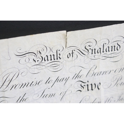 418 - A United Kingdom Bank of England White £5 banknote, serial numbered B85A 096390 with Chief Cashier L... 