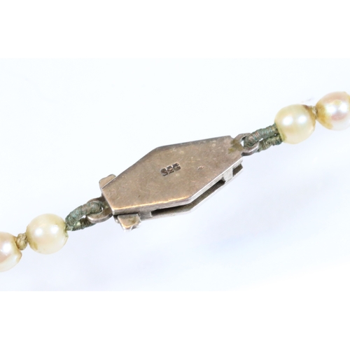 225 - Group of silver jewellery to include a flat link necklace chain (hallmarked to jump link, measures 1... 