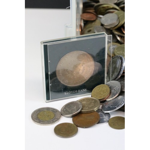 407 - A collection of mixed British pre decimal and world coins together with a quantity of tokens.