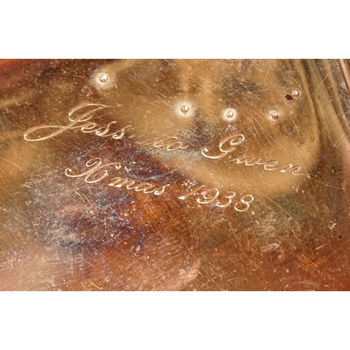 12 - Art Deco 9ct gold compact, together with a 9ct gold cigarette case. The compact of octagonal form wi... 