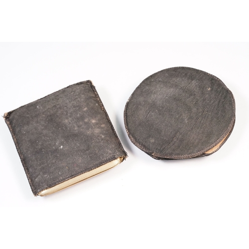 12 - Art Deco 9ct gold compact, together with a 9ct gold cigarette case. The compact of octagonal form wi... 