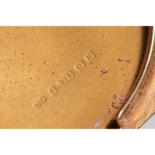 12 - Art Deco 9ct gold compact, together with a 9ct gold cigarette case. The compact of octagonal form wi... 