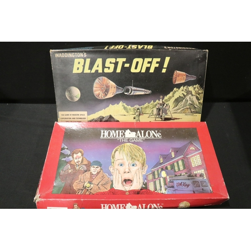 64 - 23 Boxed TV / Film / Sci Fi board games to include Parker Captain Planet, Parker Jurassic Park, Park... 