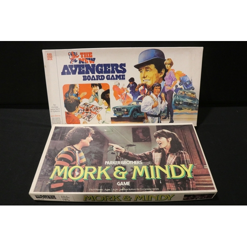 64 - 23 Boxed TV / Film / Sci Fi board games to include Parker Captain Planet, Parker Jurassic Park, Park... 