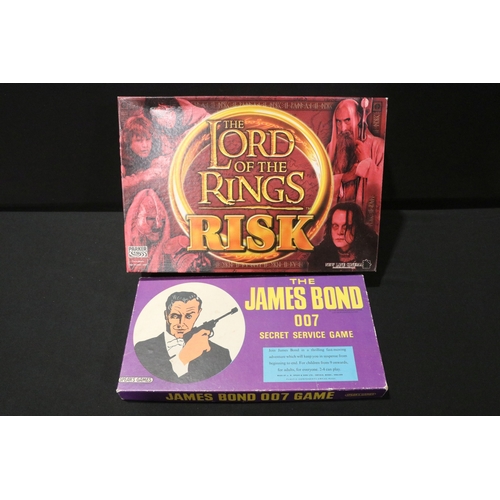 78 - 18 Boxed TV related toys, figures and collectables to include 2 x Trendmasters Austin Powers figures... 