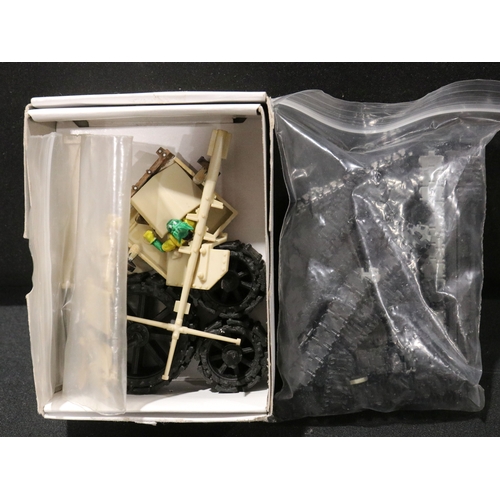 86 - Games Workshop - Collection of plastic figures, accessories and vehicles to include Space Marine and... 