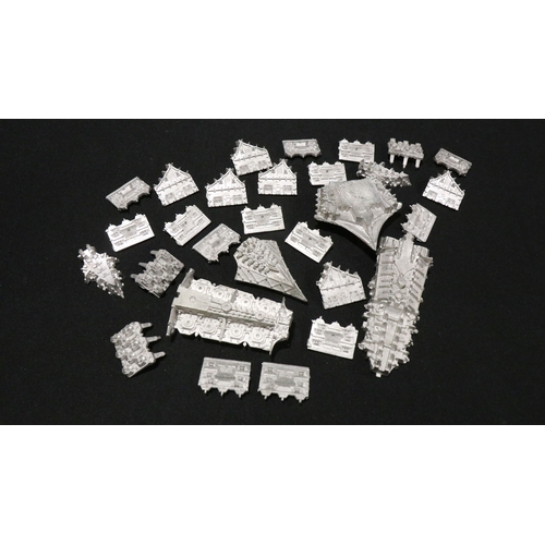 87 - Games Worksop / Warhammer - Collection of unpainted metal figures plus plastic and painted examples