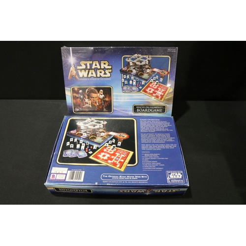 91 - Star Wars - 13 Boxed Star Wars board games to include sealed Monopoly Episode I Collectors Edition, ... 