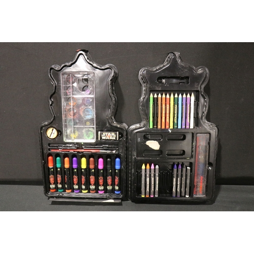 89 - Star Wars - 10 Boxed Star Wars figures, toys and collectables plus additional unboxed items featurin... 