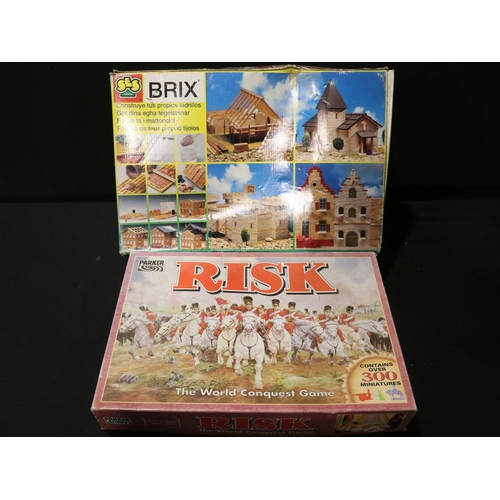 94 - 27 Boxed board games to include Lord of the Rings Risk, MB Heroscape, MB Curse of the Idol, Star War... 