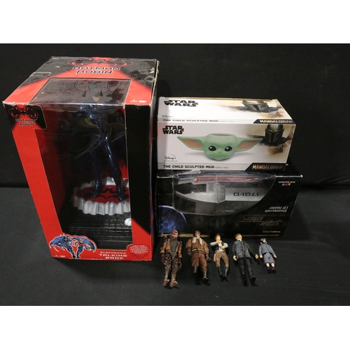 95 - Large collection of boxed & unboxed Sci Fi & TV related toys, figures and collectables to include St... 