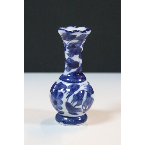 42 - Group of Delft wares, to comprise lidded pot, jug, ashtray, vase, etc. together with two modern Chin... 