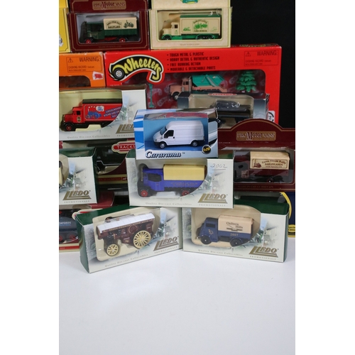 280 - 43 Boxed diecast / plastic models and sets to include 2 x Wheelers sets, Corgi Trackside, Cararama, ... 