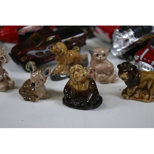 300 - Collection of diecast models to include 6 x boxed Collezione Classico, Corgi, Vanguards, Matchbox Mo... 