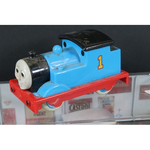 300 - Collection of diecast models to include 6 x boxed Collezione Classico, Corgi, Vanguards, Matchbox Mo... 