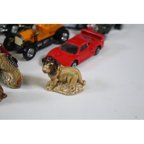 300 - Collection of diecast models to include 6 x boxed Collezione Classico, Corgi, Vanguards, Matchbox Mo... 