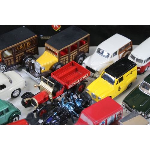 300 - Collection of diecast models to include 6 x boxed Collezione Classico, Corgi, Vanguards, Matchbox Mo... 