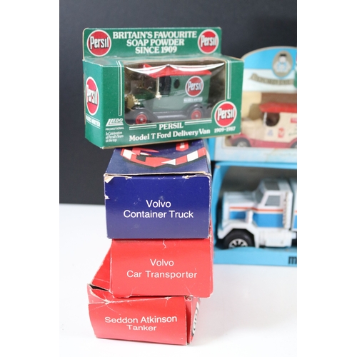 302 - 40 Boxed diecast models to include Matchbox Models Of Yesteryear, Lledo Days Gone, Corgi, Matchbox M... 