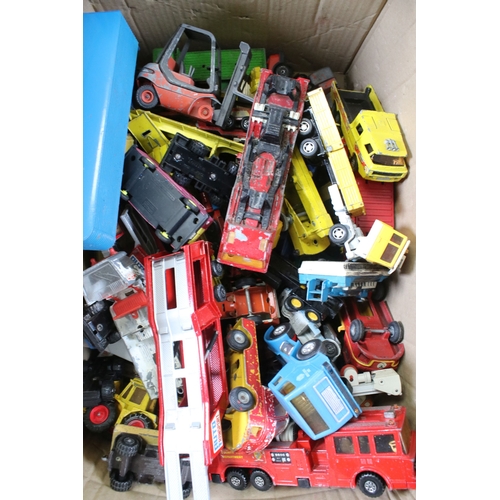 304 - Large collection of play worn diecast models to include Matchbox, Corgi, Siku etc (2 boxes)