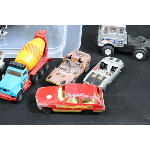 306 - Large collection of playworn diecast models to include Corgi, Majorette, Matchbox, Dinky, etc