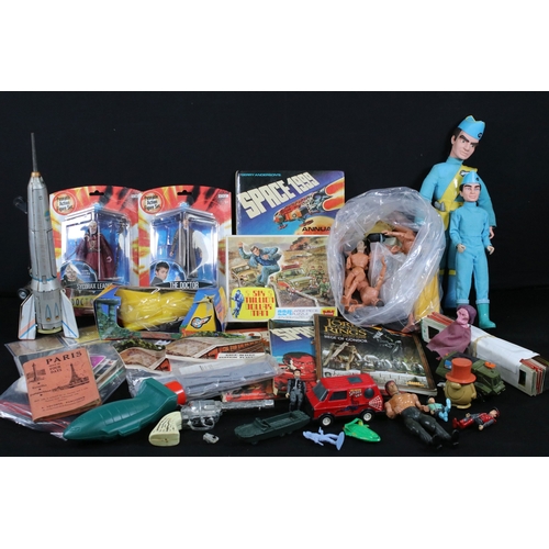 535 - Collection of mixed toys and trading cards to include quantity of Topps Star Wars trading cards, 2 x... 
