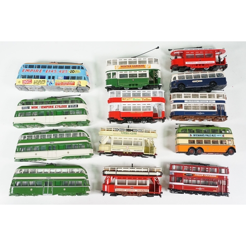 297 - Collection of diecast model buses and trams to include mainly Corgi examples including 3 x boxed / c... 