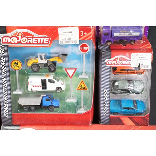 378 - 32 Carded / boxed Majorette diecast models featuring various series, include multi model sets, Sonic... 