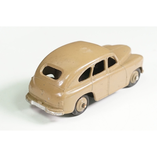 494A - Five boxed Dinky diecast models contained within an original Dinky 39B Oldsmobile Six Sedan, include... 