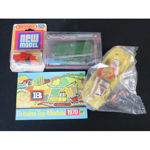 363 - Collection of boxed and unboxed diecast models to include boxed Britains Model Riding School set, bo... 
