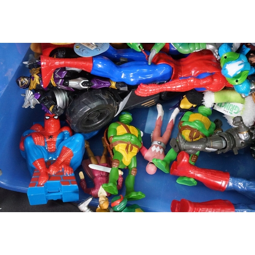 700 - Collection of circa 1990s onwards TV / Sci Fi / Superhero related action figures to include boxed DC... 