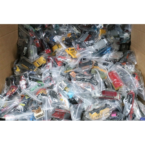 346 - Large collection of playworn diecast models to include Matchbox, Corgi, Maisto, Mattel Hot Wheels, M... 