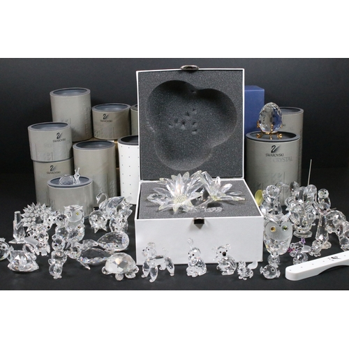 78 - Collection of Swarovski crystal animals, to comprise a duo of Foals, 7612, Turtle, 7661, Elephant, S... 