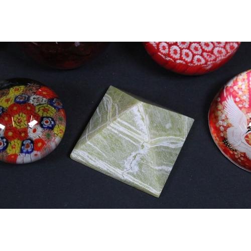 83 - Collection of glass, to comprise a group of paperweights including Millefiore, swing vases, Murano s... 