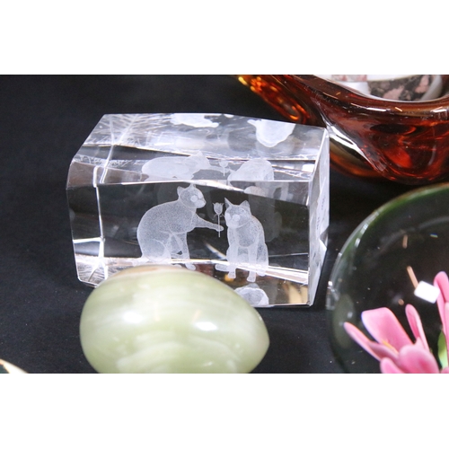 83 - Collection of glass, to comprise a group of paperweights including Millefiore, swing vases, Murano s... 
