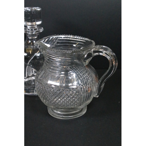 85 - Group of cut crystal glass, to comprise a footed bowl centrepiece, H 20cm x D 21cm, a Da Vinci cryst... 