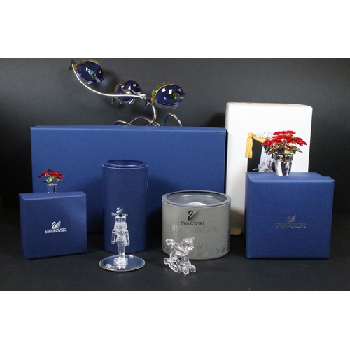 94 - Boxed Swarovski 'Crystal Paradise Fish - Surgeonfish' 1034023 and boxed 'Columbine' 242032 from the ... 