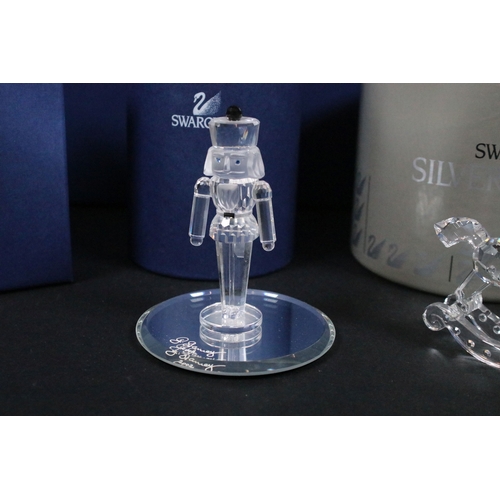 94 - Boxed Swarovski 'Crystal Paradise Fish - Surgeonfish' 1034023 and boxed 'Columbine' 242032 from the ... 