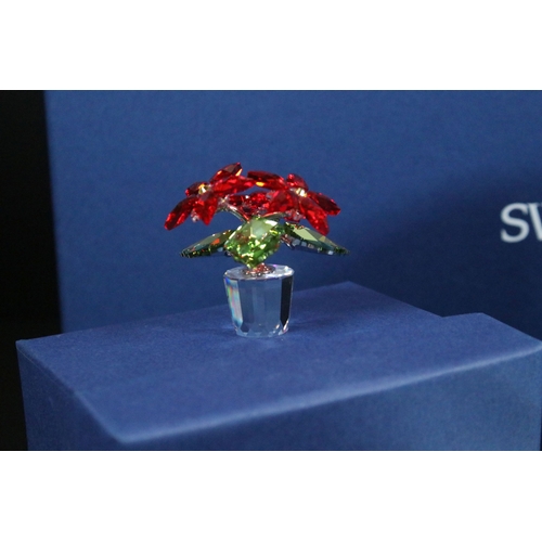 94 - Boxed Swarovski 'Crystal Paradise Fish - Surgeonfish' 1034023 and boxed 'Columbine' 242032 from the ... 