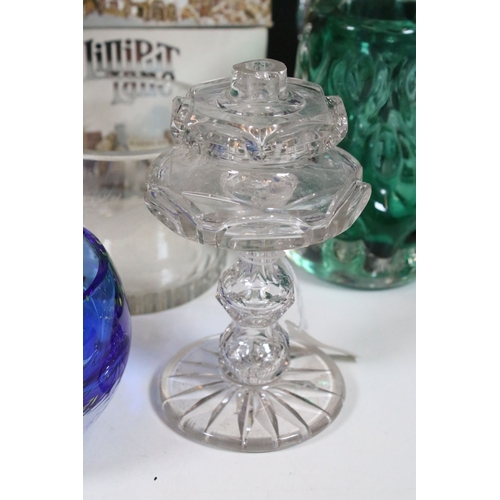 102 - Assortment of mixed ceramics, ornaments and glassware, to include five Lilliput Lane miniature model... 