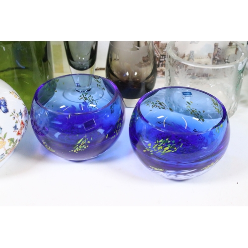102 - Assortment of mixed ceramics, ornaments and glassware, to include five Lilliput Lane miniature model... 