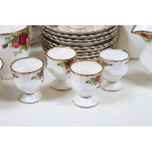 104 - Royal Albert 'Old Country Roses' pattern part dinner and tea set, to include one tureen with lid, on... 