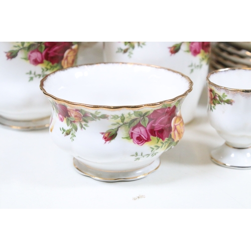 104 - Royal Albert 'Old Country Roses' pattern part dinner and tea set, to include one tureen with lid, on... 