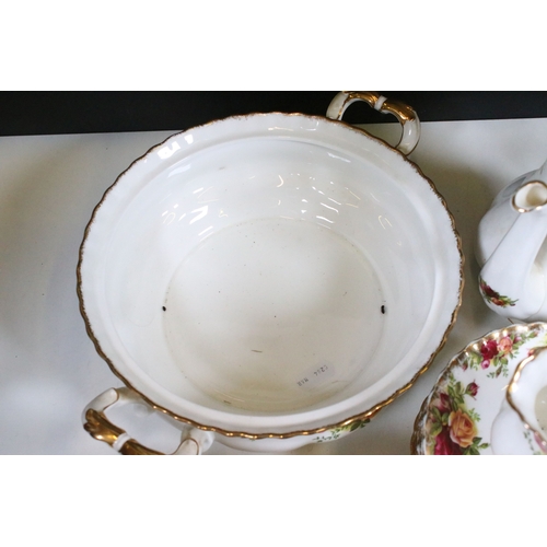 104 - Royal Albert 'Old Country Roses' pattern part dinner and tea set, to include one tureen with lid, on... 
